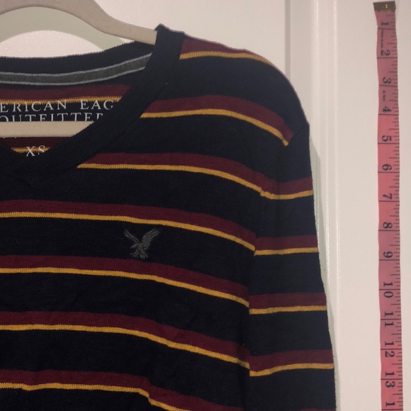 AEO Navy STRIPED SWEATER - Picture 4 of 10
